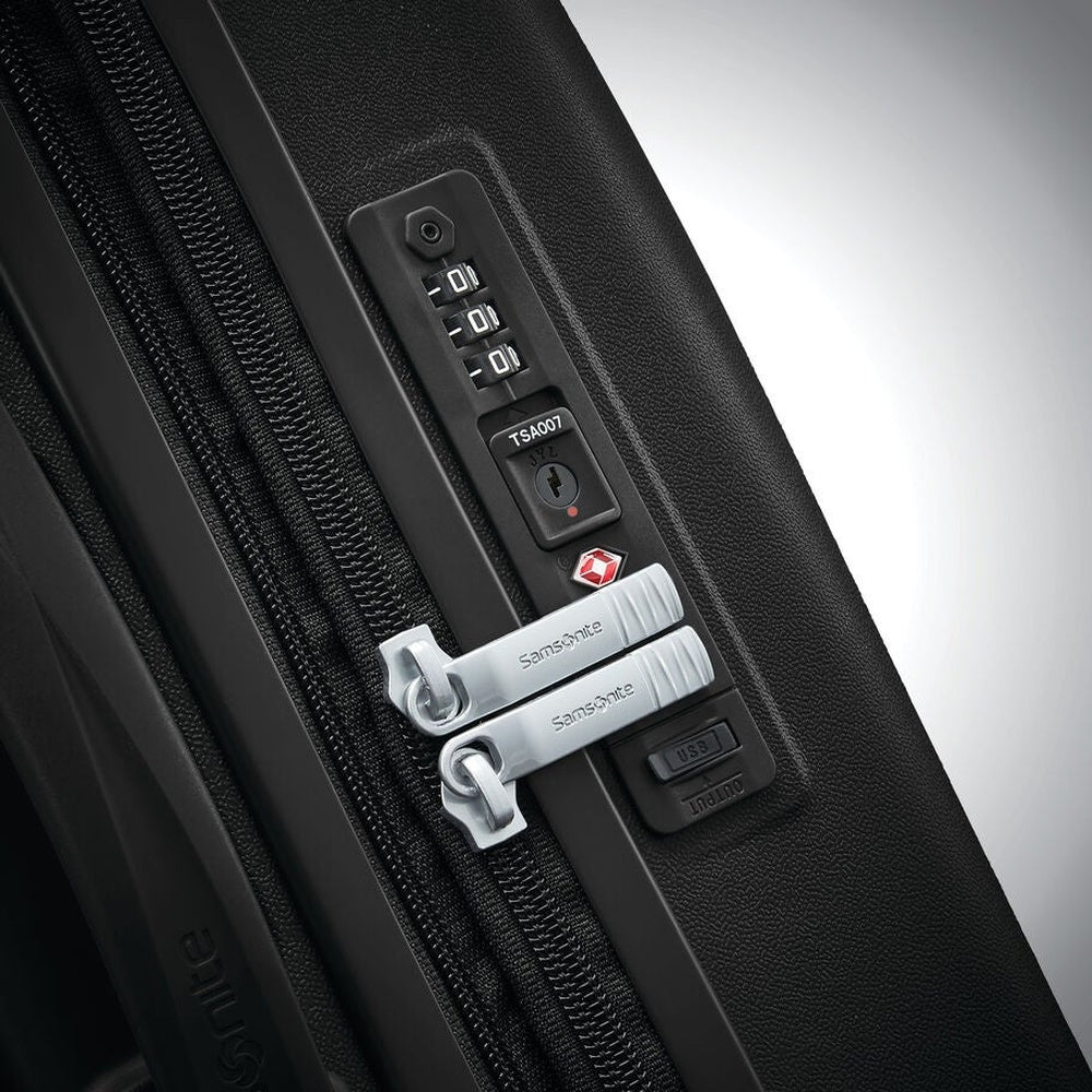Samsonite Voltage DLX Spinner Luggage