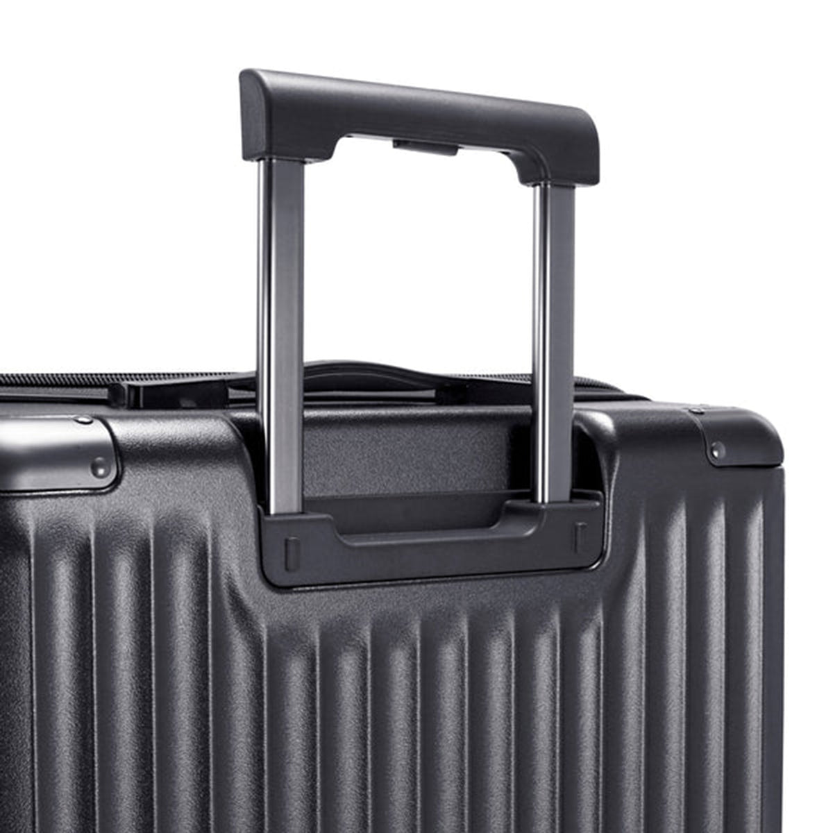 Heys Luxe 21.5" Carry-on Luggage