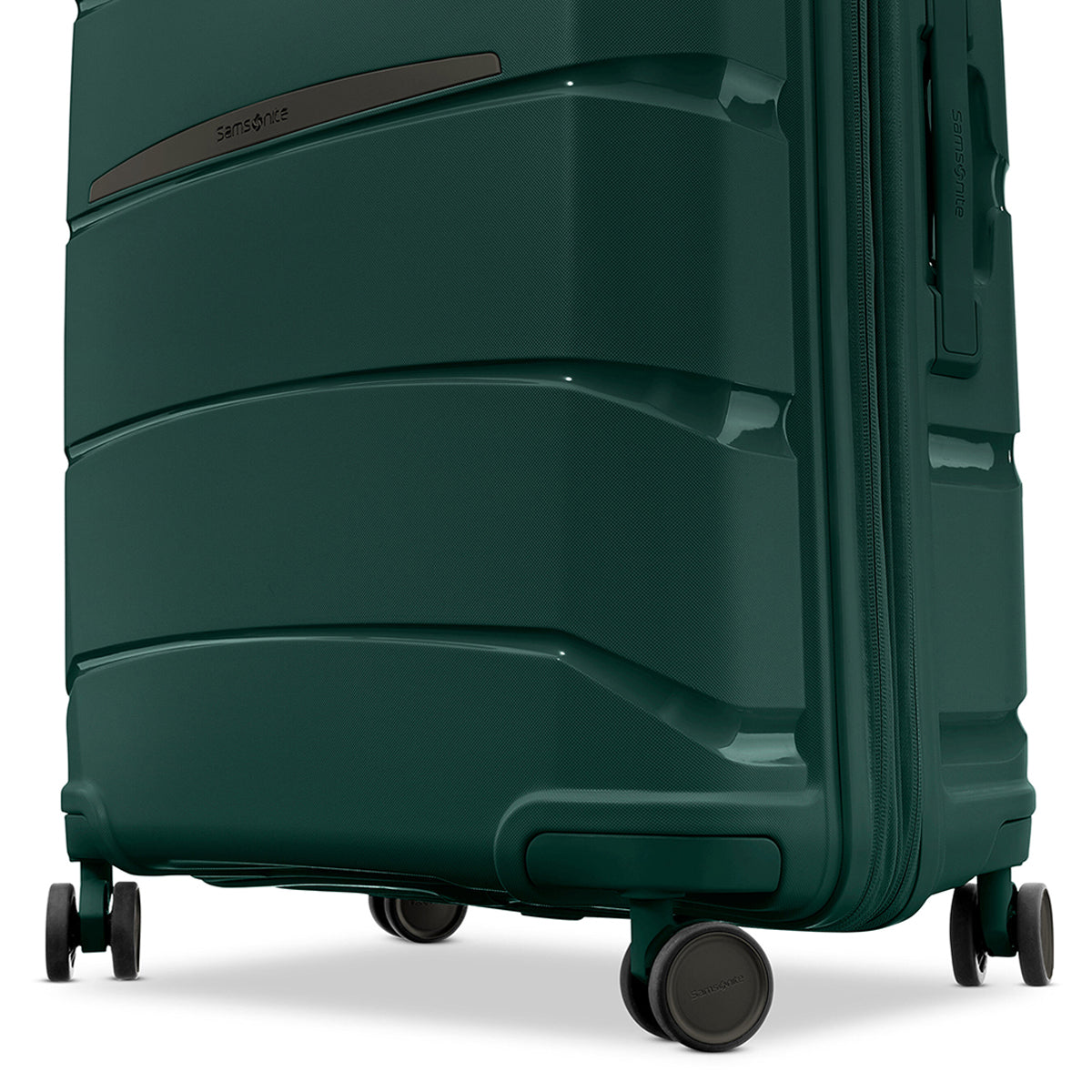 Samsonite Outline Pro Carry-On Spinner