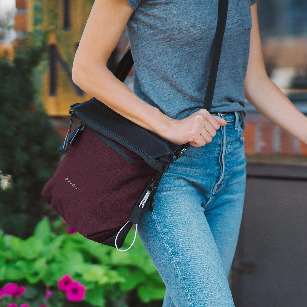 Sherpani Vale Convertible Travel Crossbody Bag