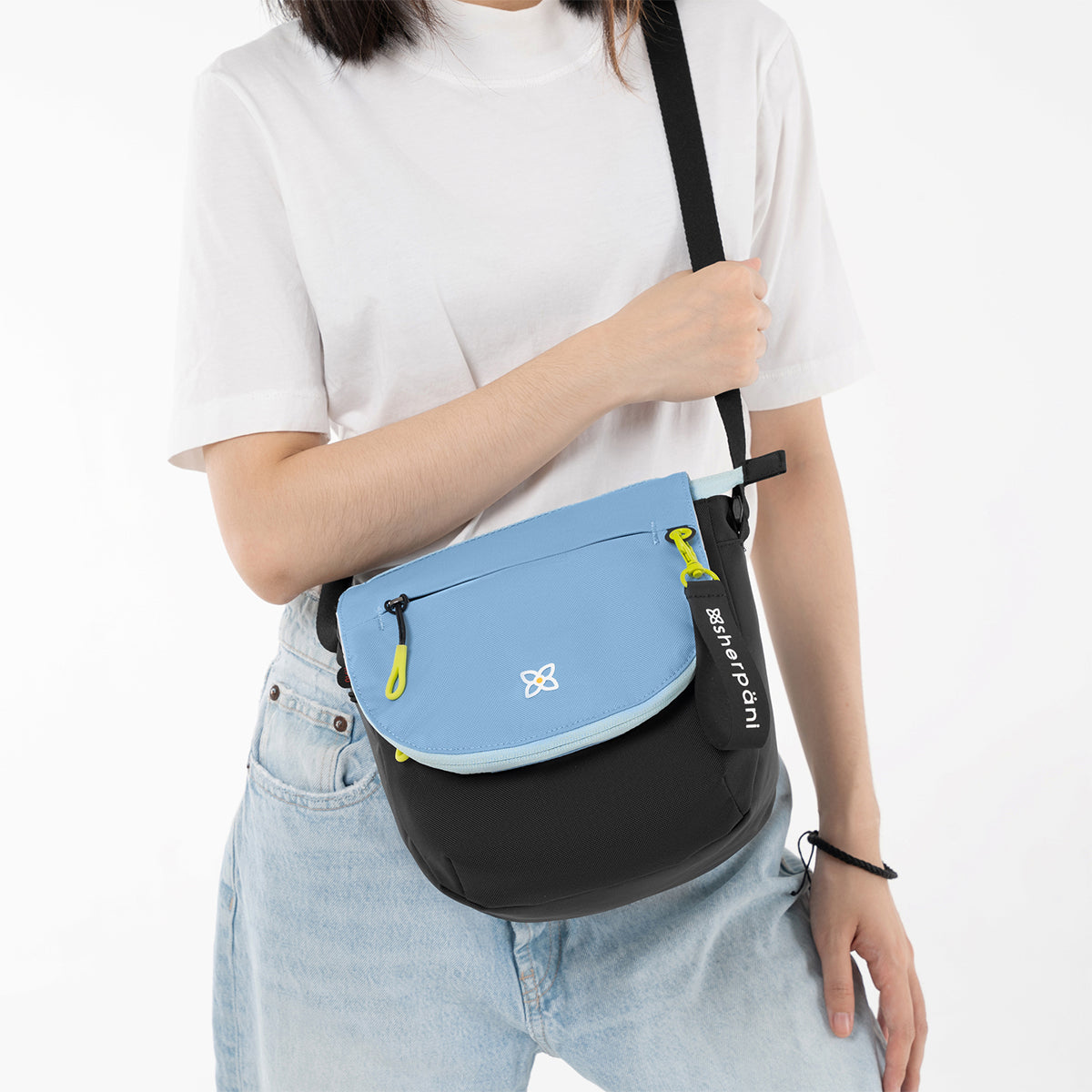 Sherpani Milli Mini Messenger Bag