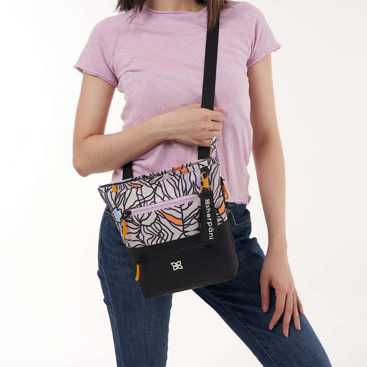 Sherpani Sadie V1 Crossbody Purse