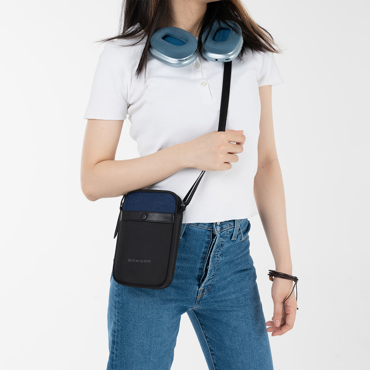 Sherpani Simplicity Crossbody Wallet