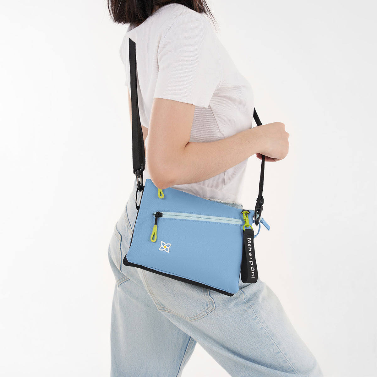 Sherpani Zoom Small Crossbody Bag