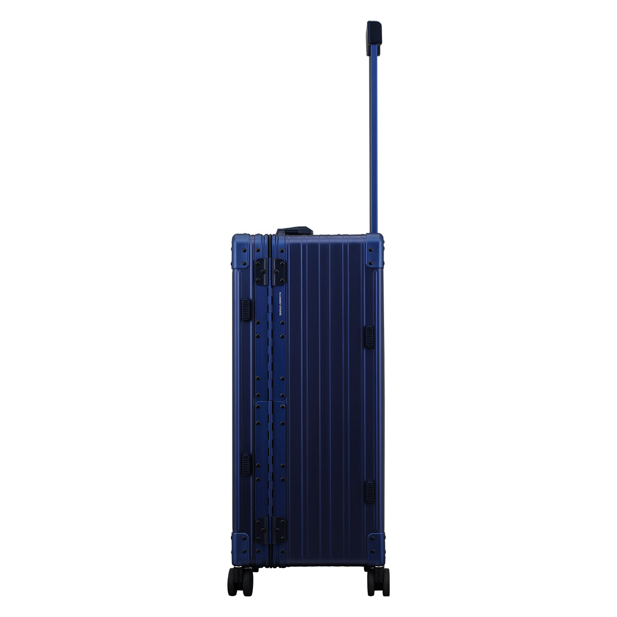 Aleon 26" Traveler with Suiter Aluminum Hardside Luggage