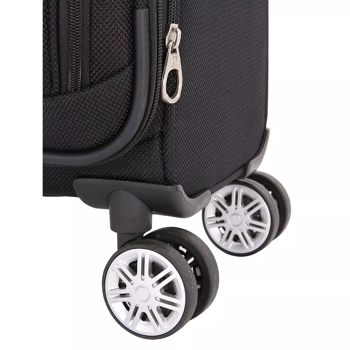 SwissGear Spinner Carry-On Luggage