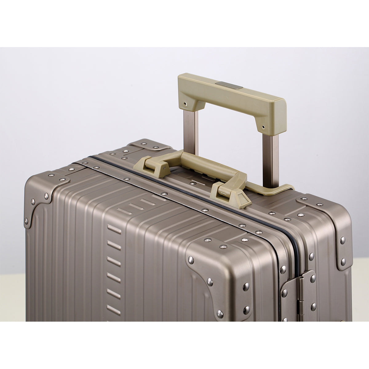 Aleon 21″ Aluminum International Carry-On Luggage