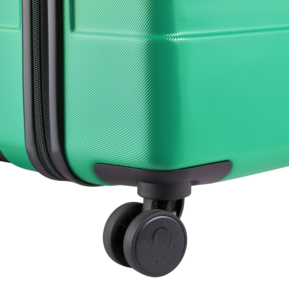 Delsey Benetton Now Hardside Medium Spinner Luggage