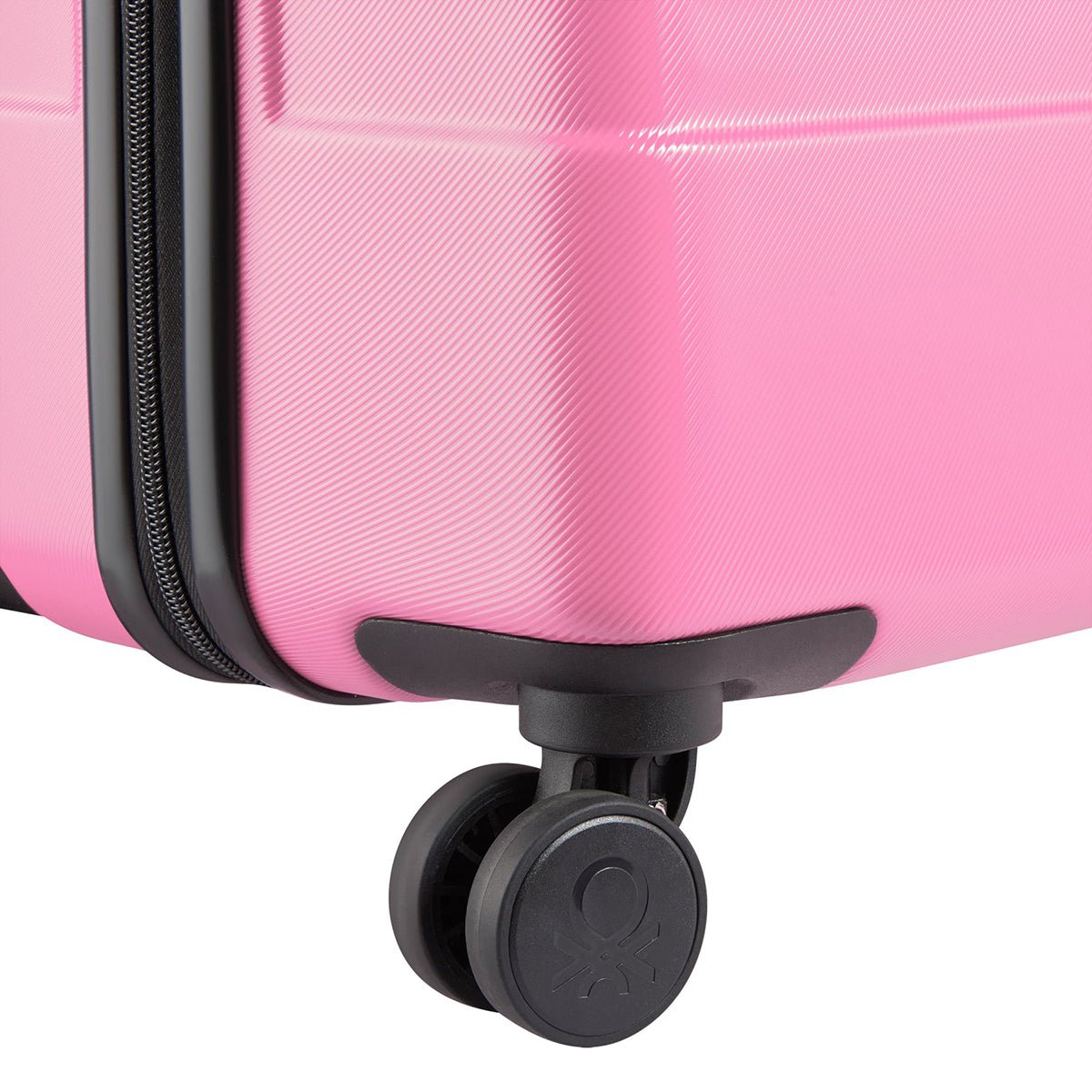 Delsey Benetton Now Hardside Medium Spinner Luggage