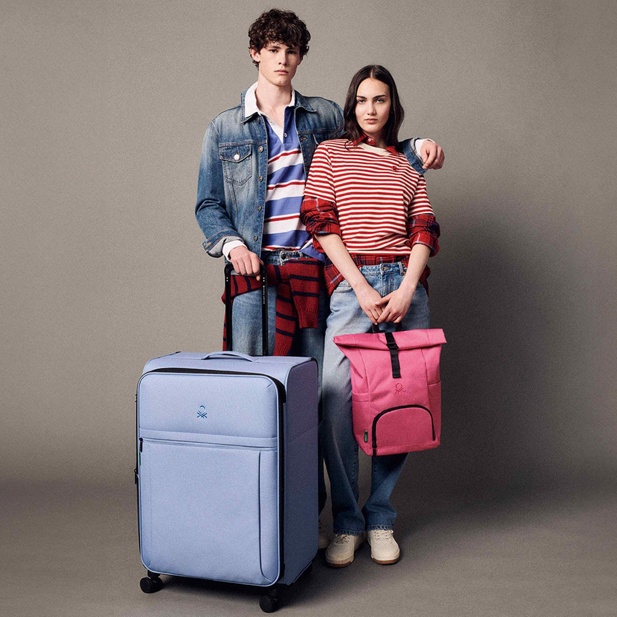 Delsey Benetton BE Large Expandable Spinner Luggage