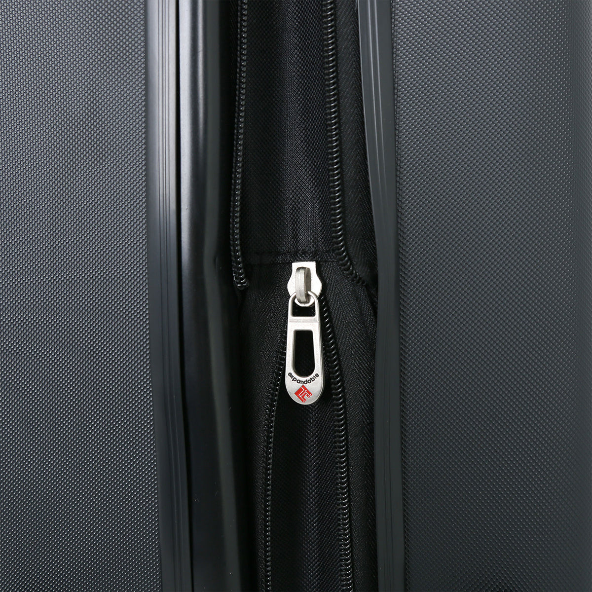 Travelers Club Chicago Expandable Spinner Carry-On Luggage