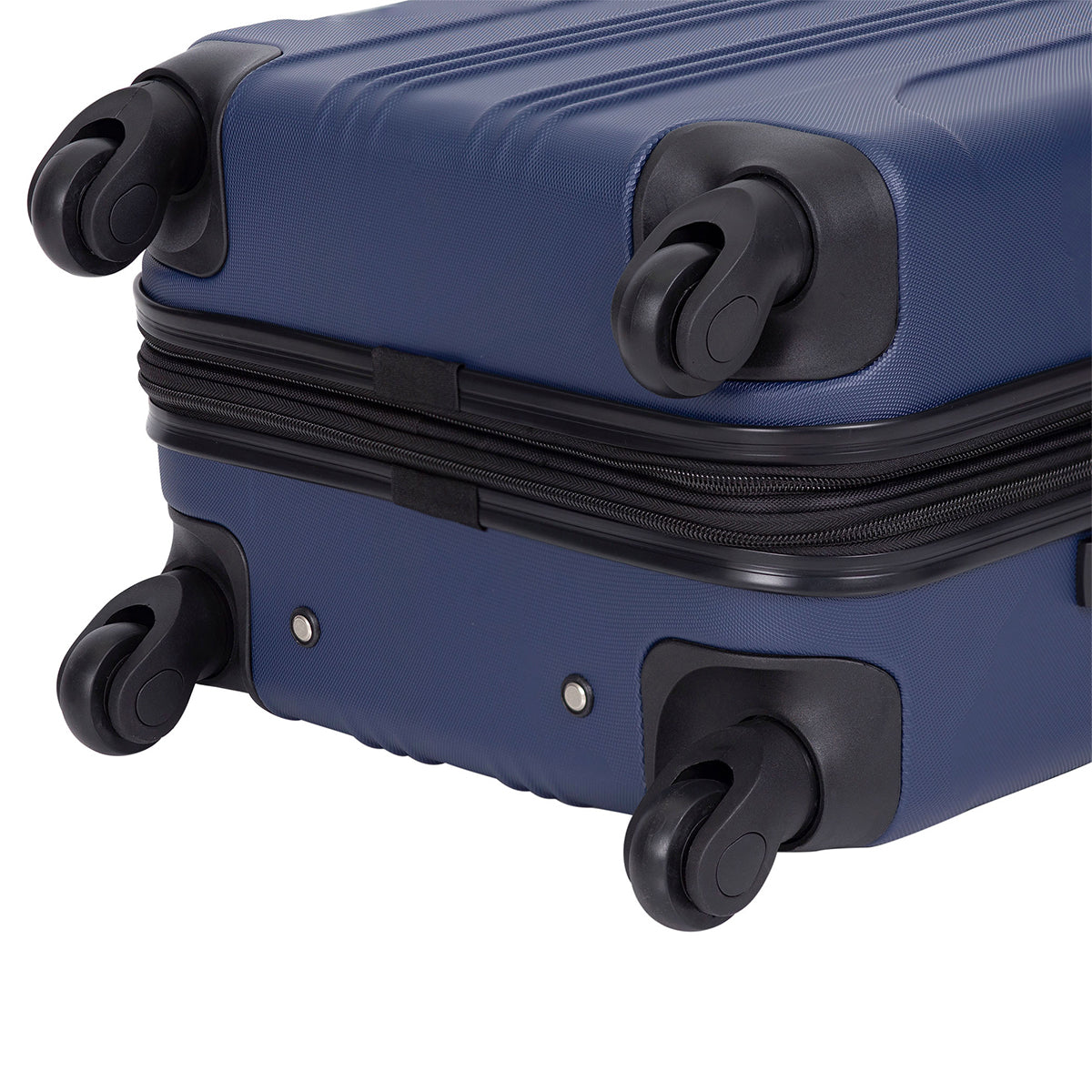 Travelers Club Chicago Expandable Spinner Carry-On Luggage