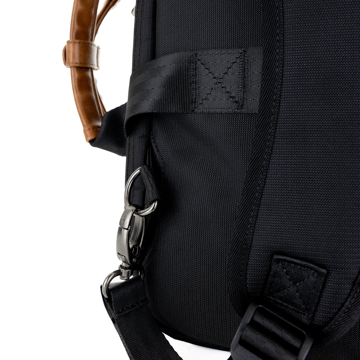 PKG Trenton 31L Messenger | Backpack