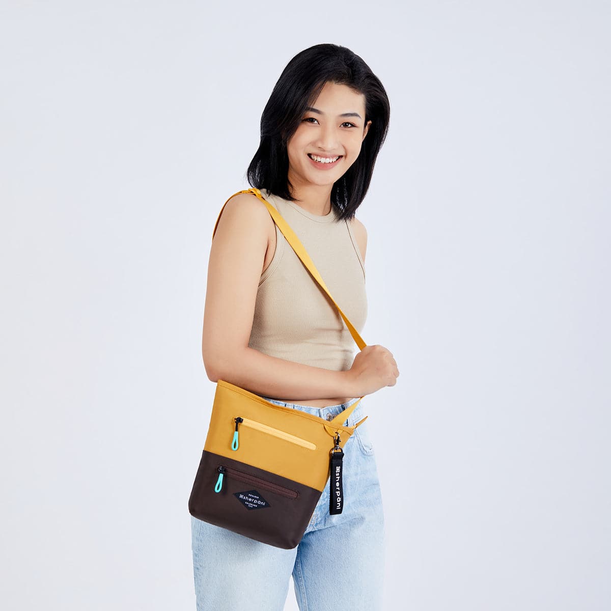 Sherpani Essentials Sadie Lightweight Crossbody Bag