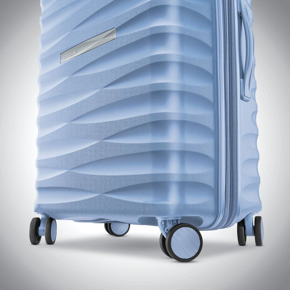 Samsonite Voltage DLX Spinner Luggage
