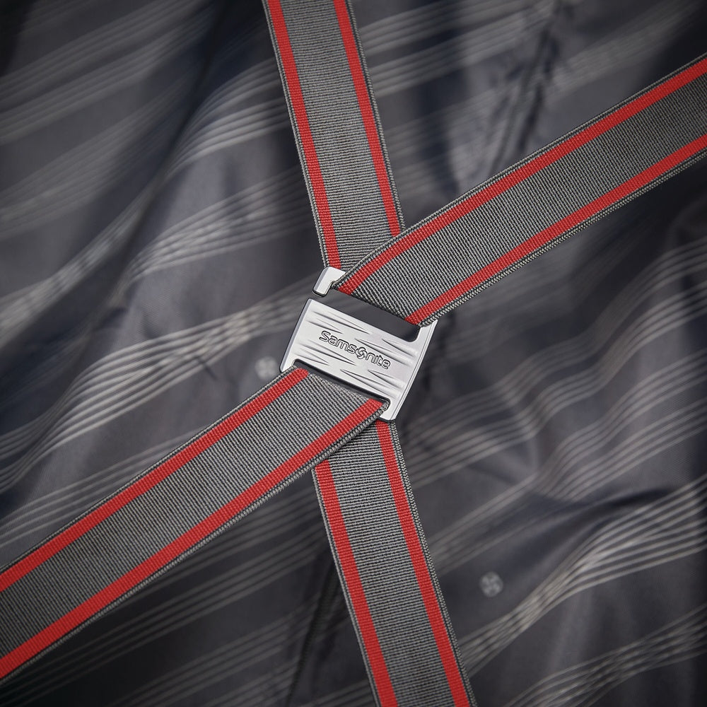 Samsonite Voltage DLX Spinner Luggage