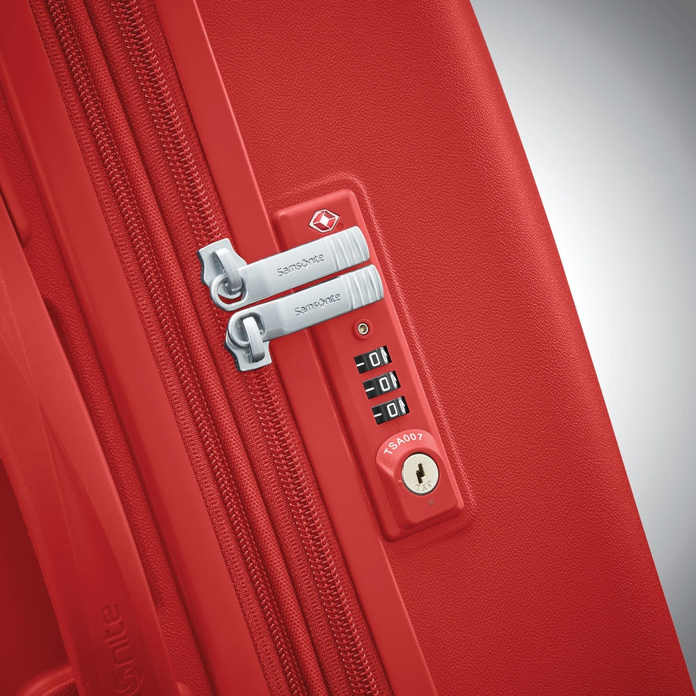 Samsonite Voltage DLX Spinner Luggage