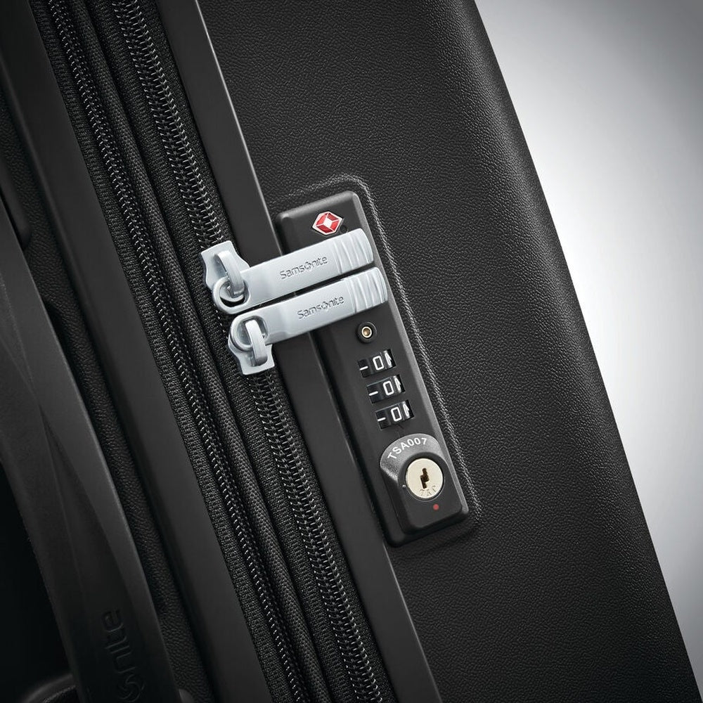 Samsonite Voltage DLX Spinner Luggage