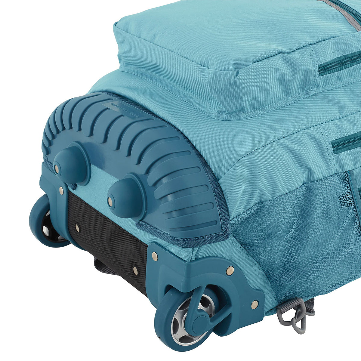 Travelers Club 20" Rolling Carry On