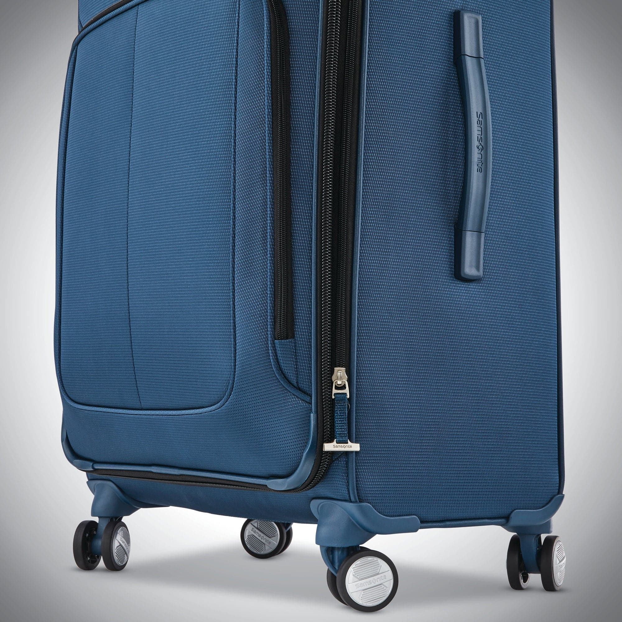 Samsonite SoLyte DLX Carry On Spinner - Thumbnail 3