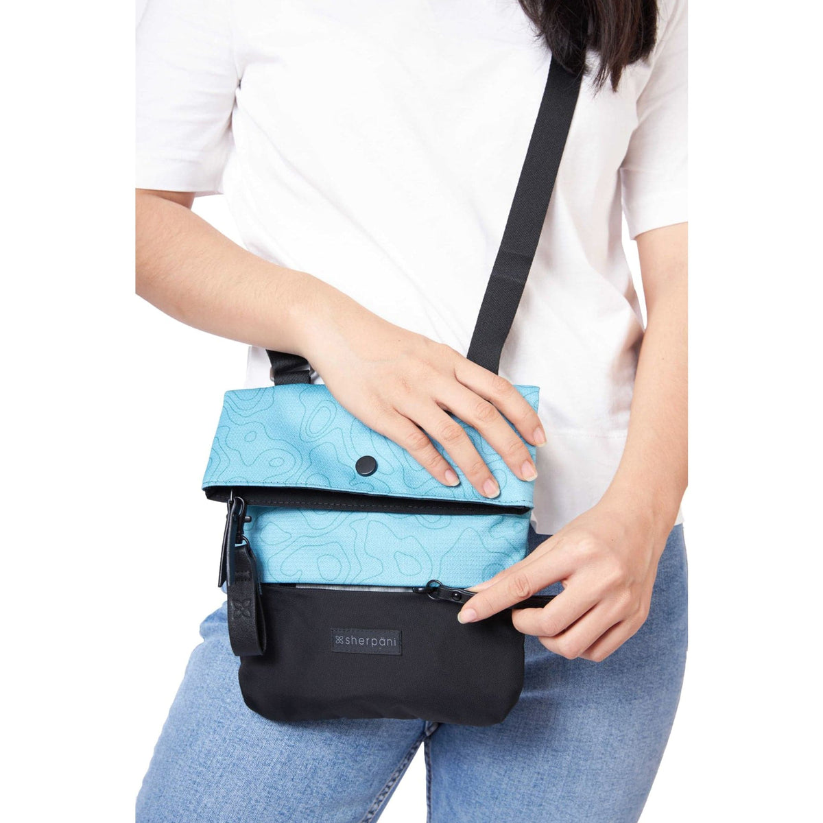 Sherpani Essentials Pica Wallet/Crossbody Bag