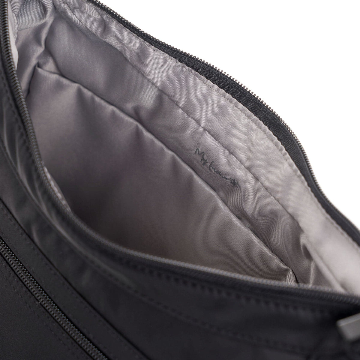 Hedgren Harper's RFID Shoulder Bag