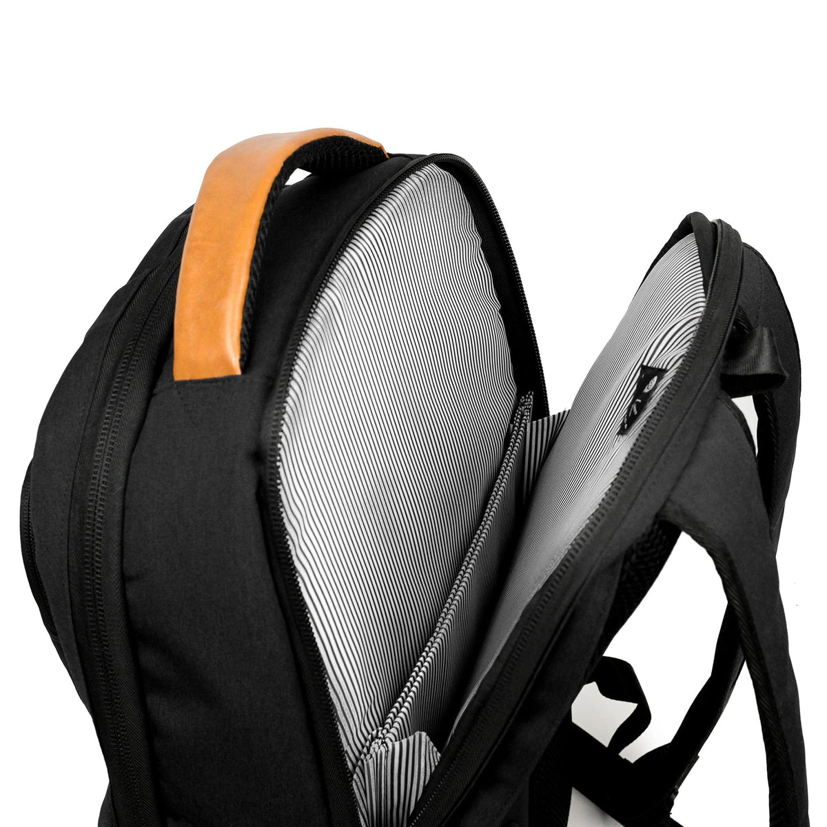 PKG Aurora 16" Laptop Backpack