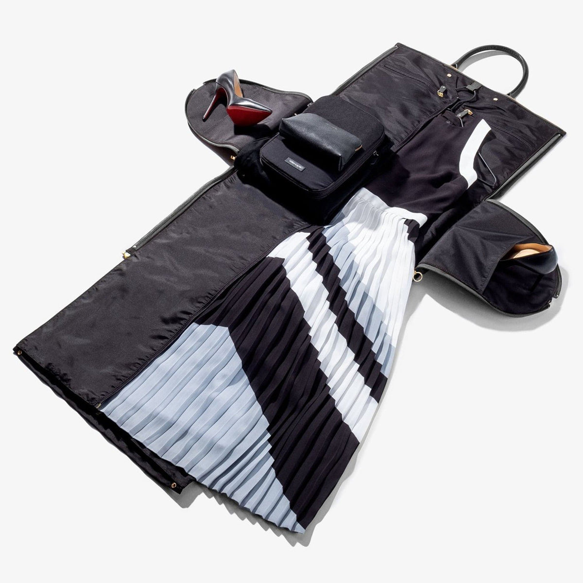 Hook & Albert Women's Leather Garment Weekender Bag (WGWTT-LTH-BLK)